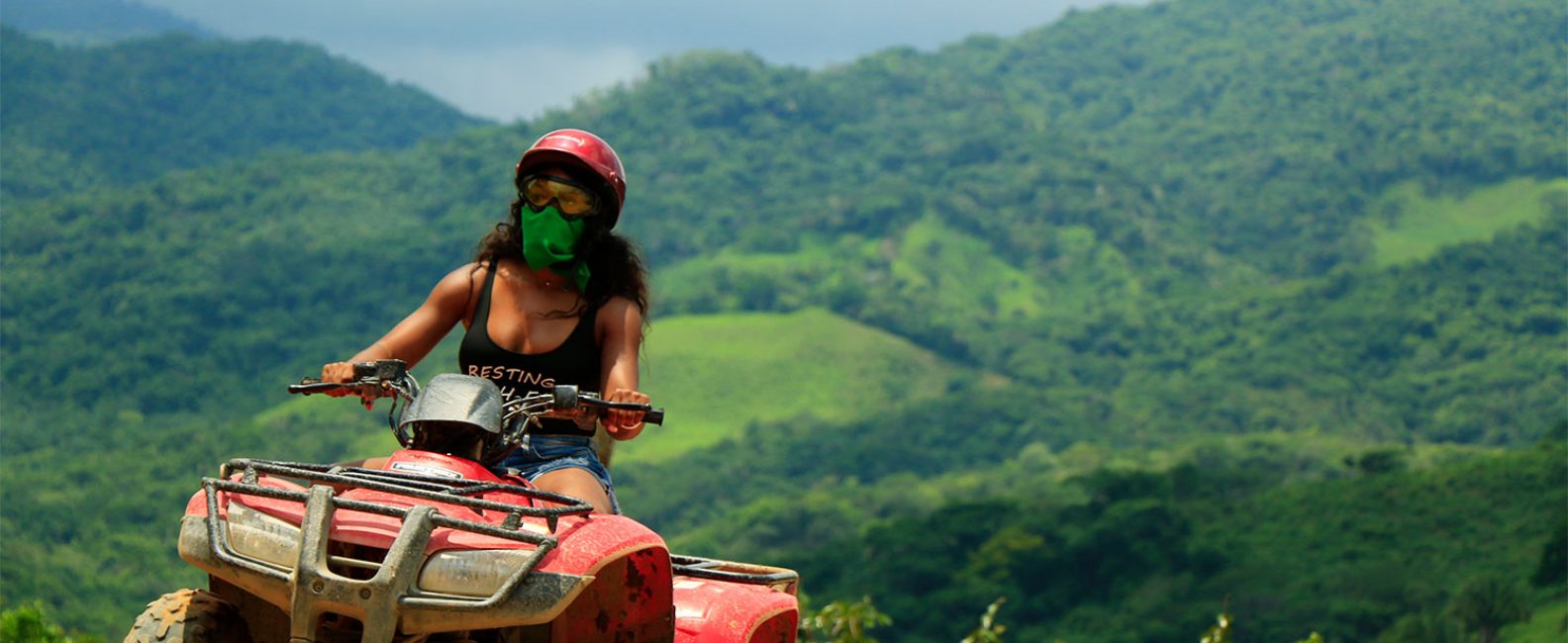 Mujer en ATV